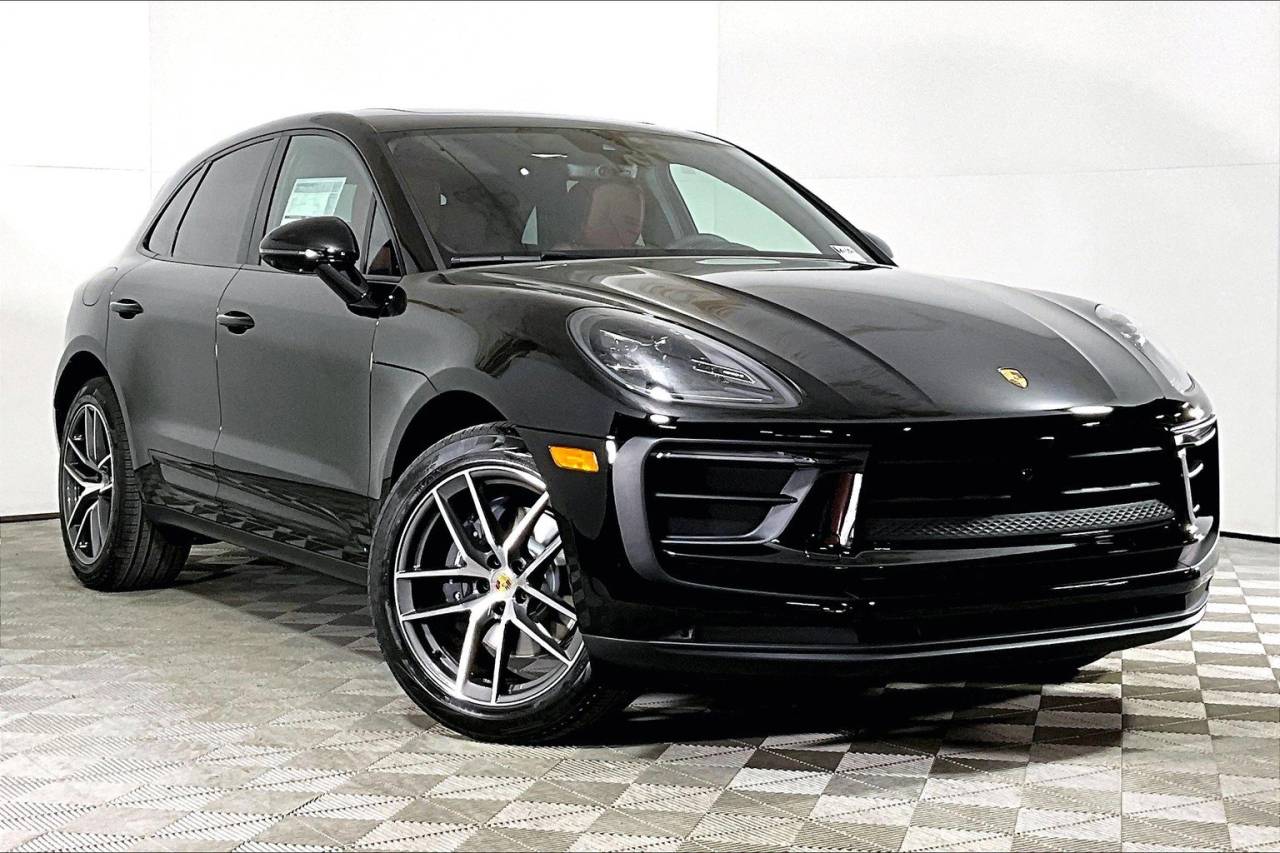 2025 Porsche Macan AWD