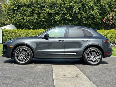 2025 Porsche Macan Base