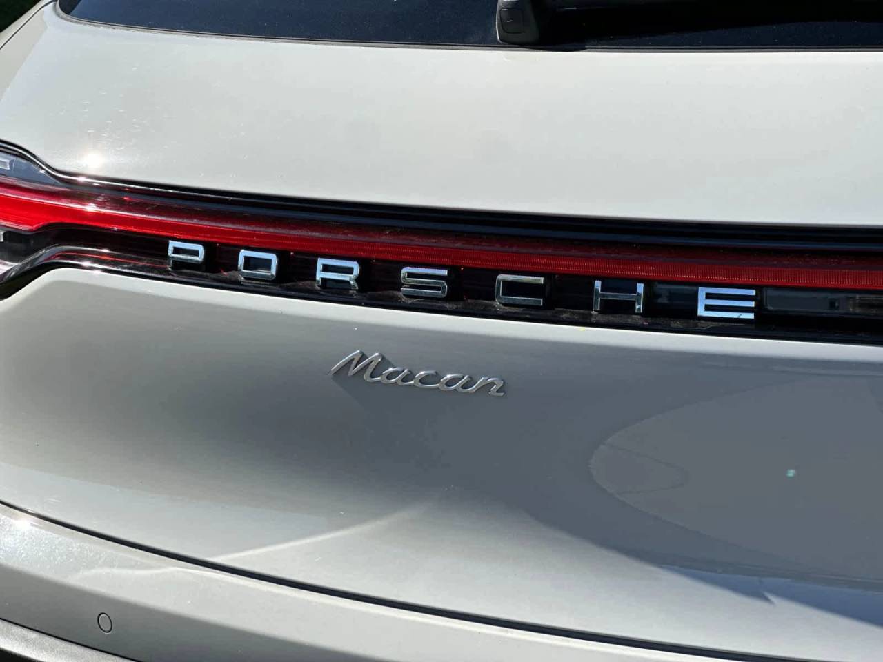 2025 Porsche Macan Base