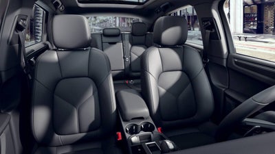 2025 Porsche Macan AWD