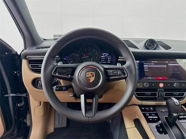 2025 Porsche Macan AWD