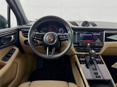 2025 Porsche Macan AWD