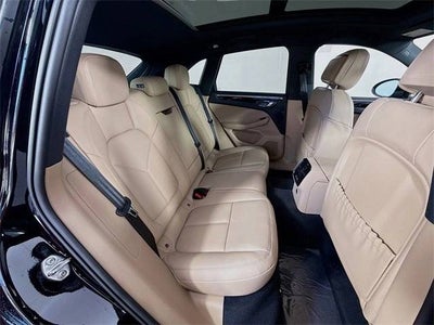 2025 Porsche Macan AWD