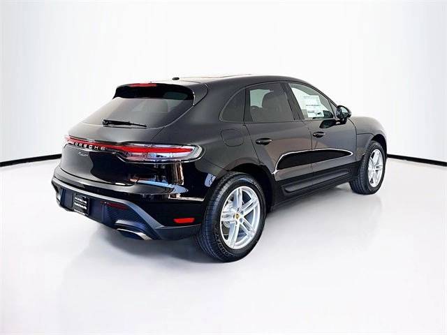 2025 Porsche Macan AWD