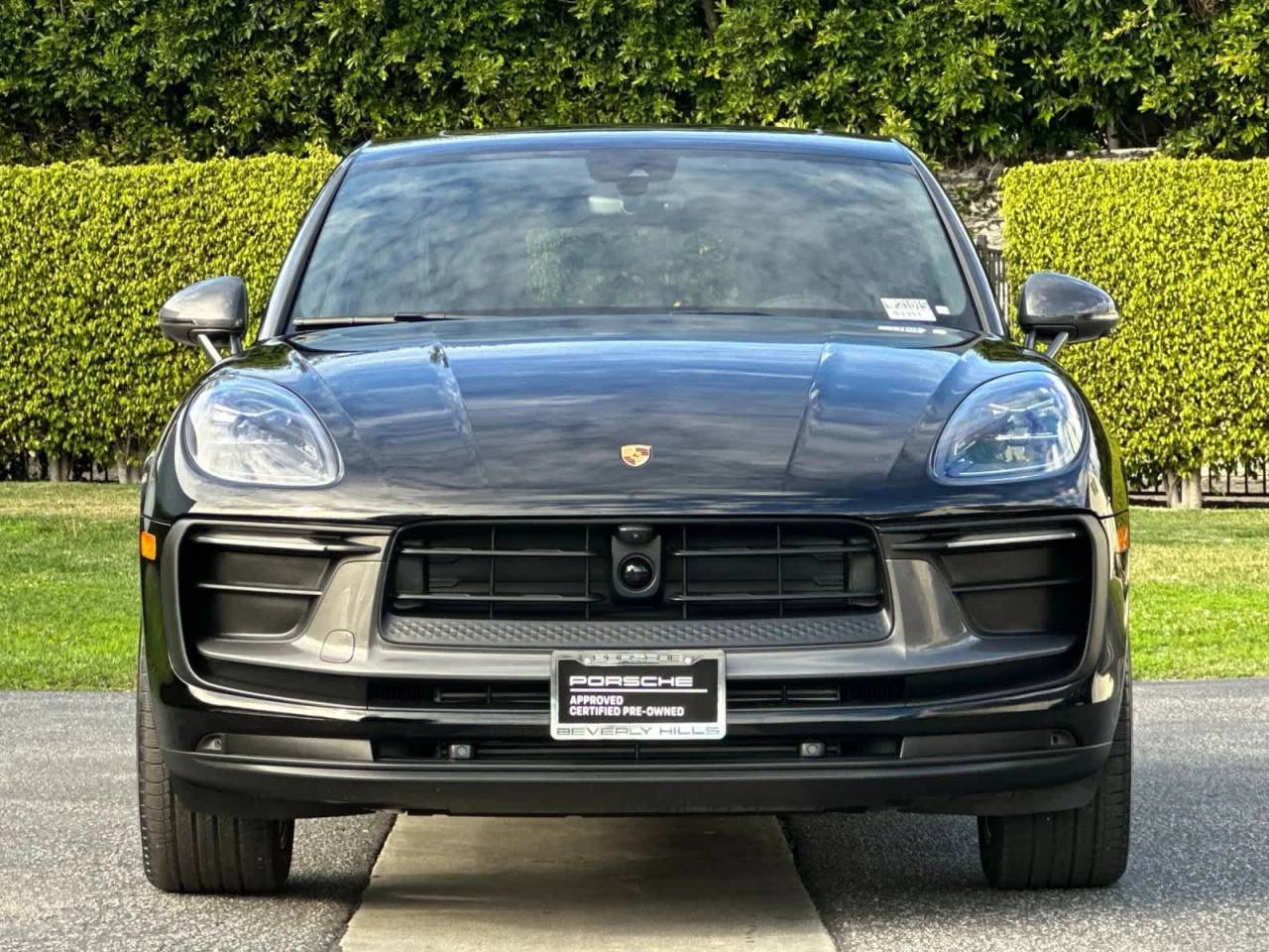 2025 Porsche Macan AWD