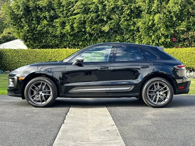 2025 Porsche Macan AWD