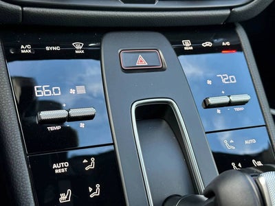 2025 Porsche Macan AWD