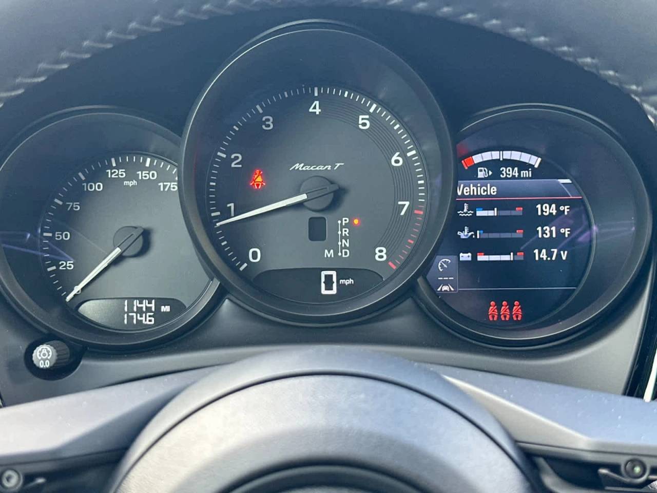 2025 Porsche Macan AWD