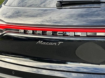 2025 Porsche Macan AWD