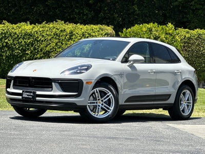 2025 Porsche Macan Base