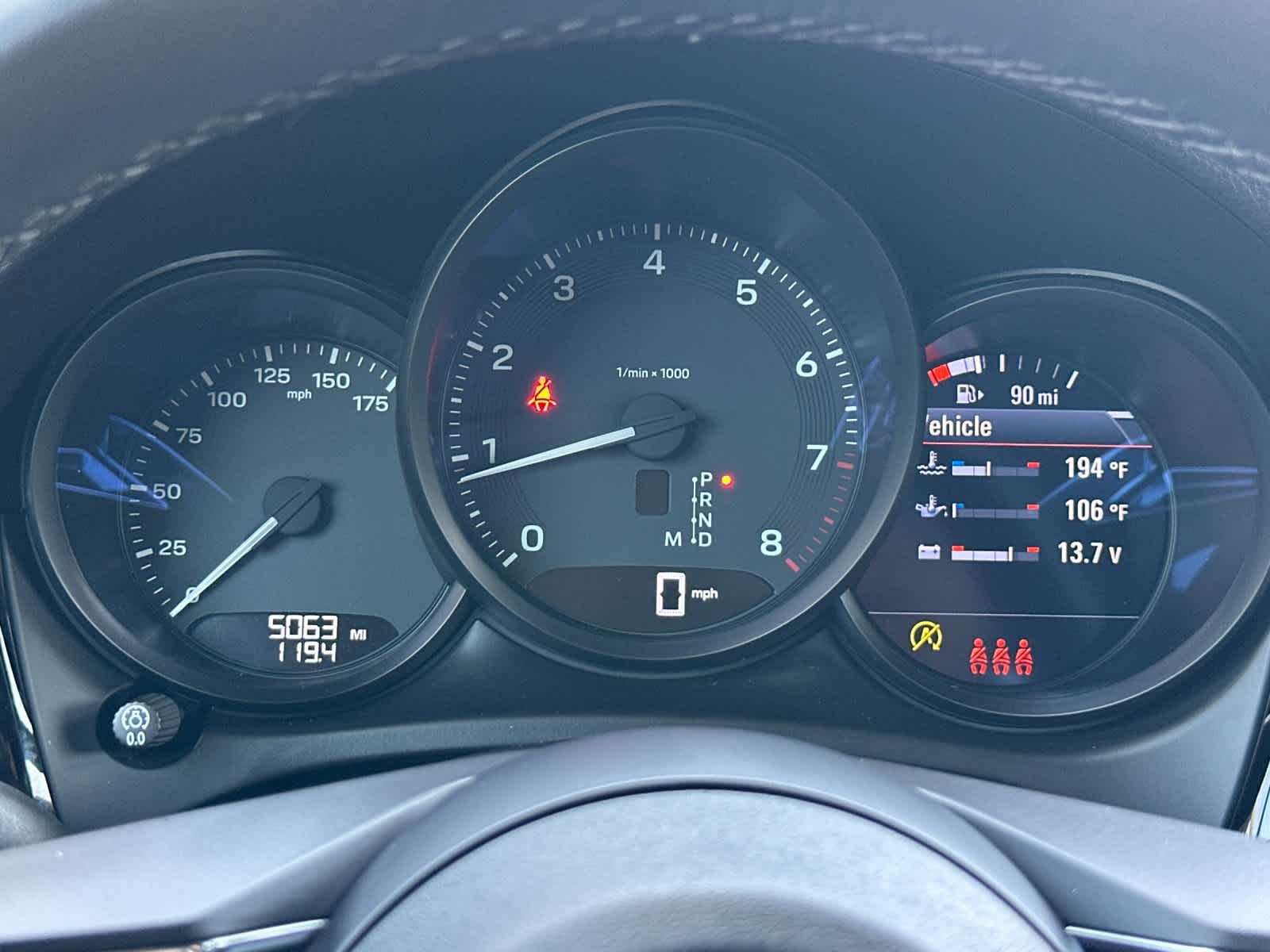2025 Porsche Macan Base