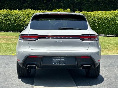 2025 Porsche Macan Base