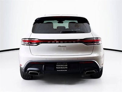 2025 Porsche Macan Base