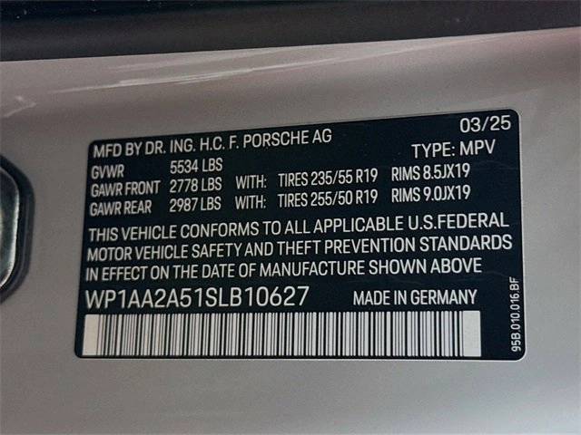 2025 Porsche Macan Base