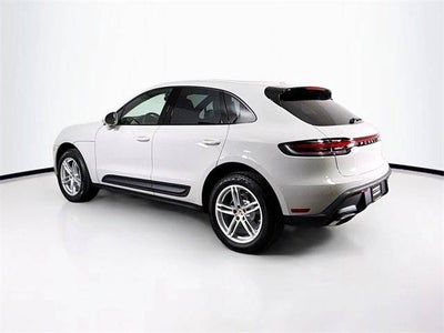 2025 Porsche Macan Base