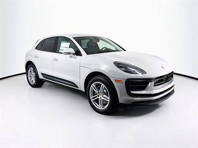 2025 Porsche Macan Base