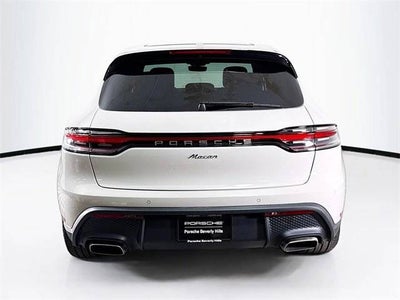 2025 Porsche Macan Base