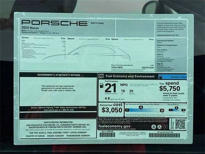 2025 Porsche Macan Base