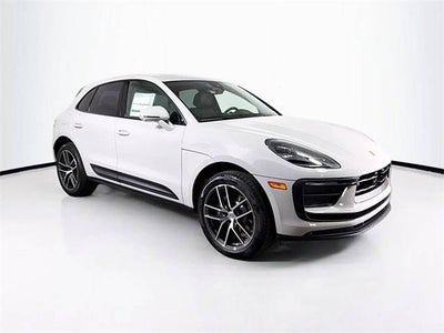 2025 Porsche Macan Base