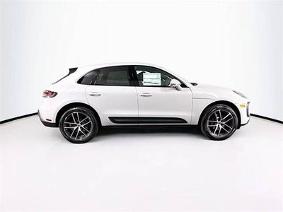 2025 Porsche Macan Base