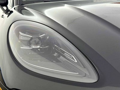 2025 Porsche Macan AWD