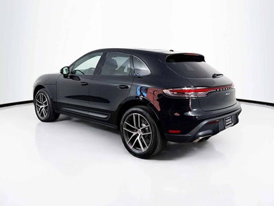2025 Porsche Macan AWD