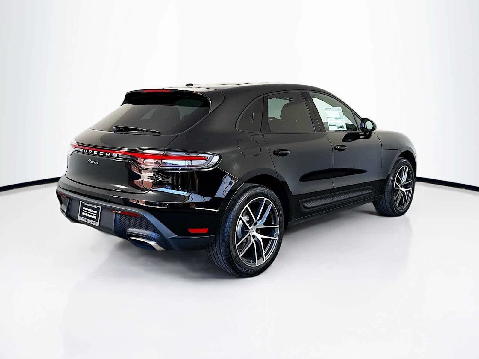 2025 Porsche Macan Macan