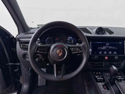 2025 Porsche Macan Macan