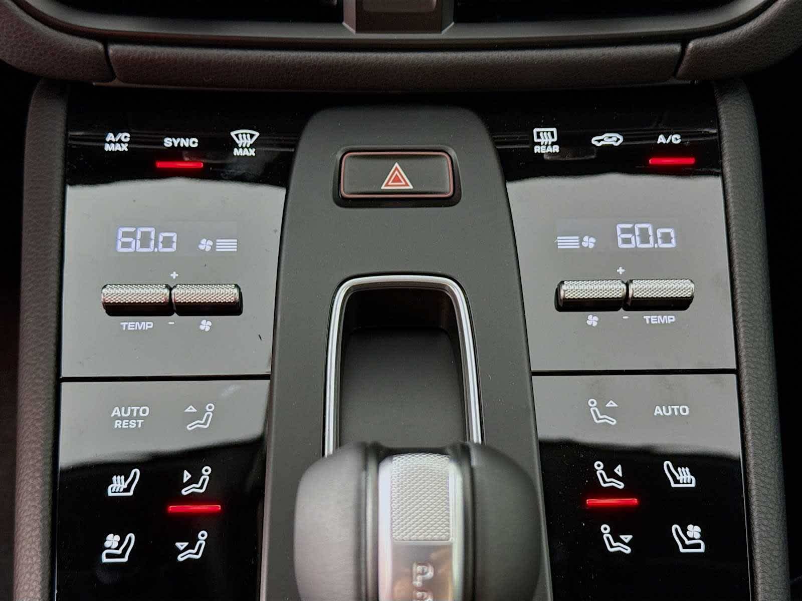 2025 Porsche Macan Macan