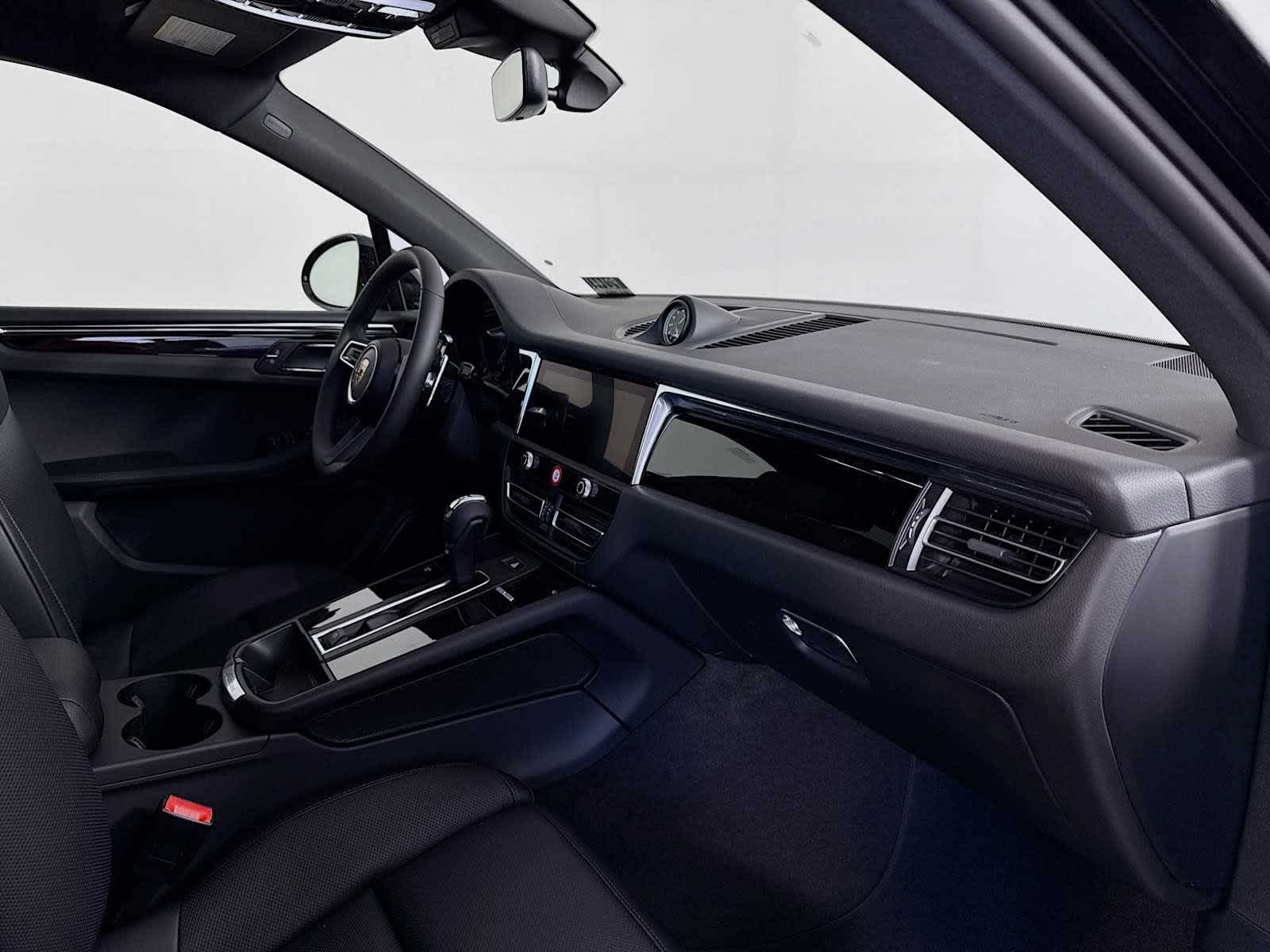 2025 Porsche Macan Macan