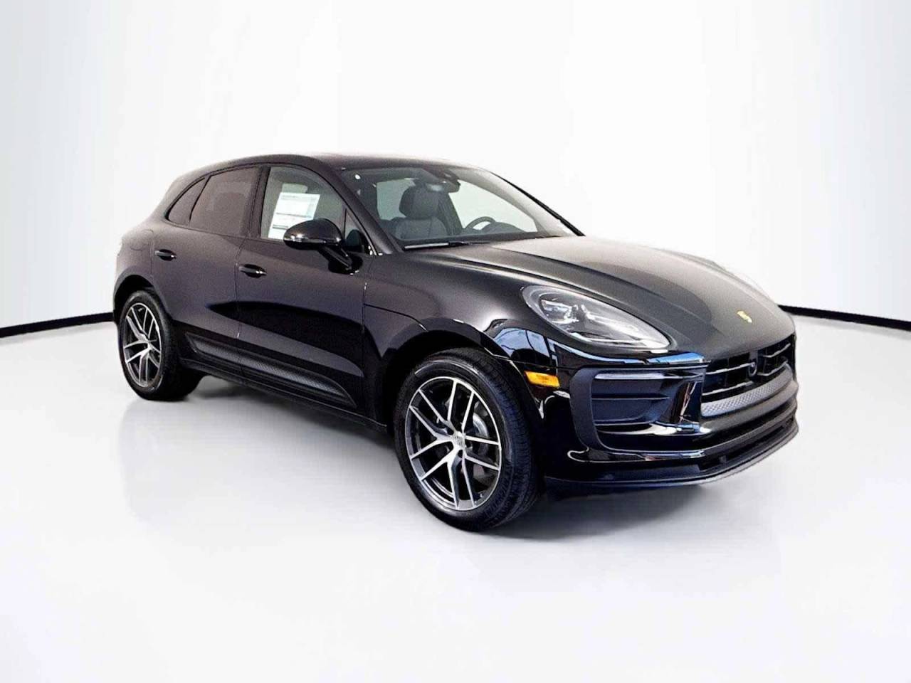 2025 Porsche Macan AWD