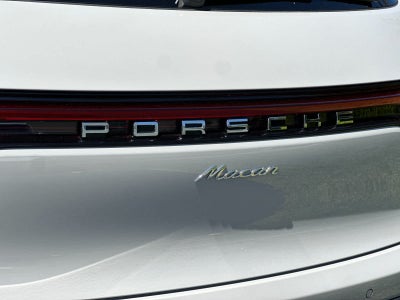 2025 Porsche Macan Base