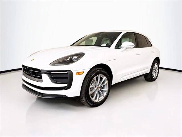2025 Porsche Macan Base