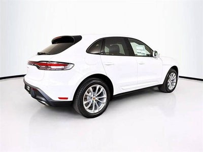 2025 Porsche Macan Base
