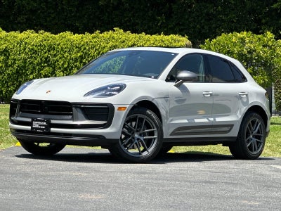 2025 Porsche Macan T