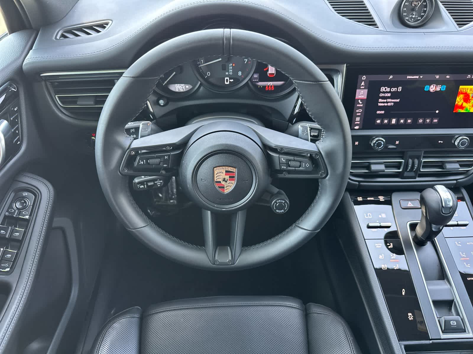 2025 Porsche Macan T