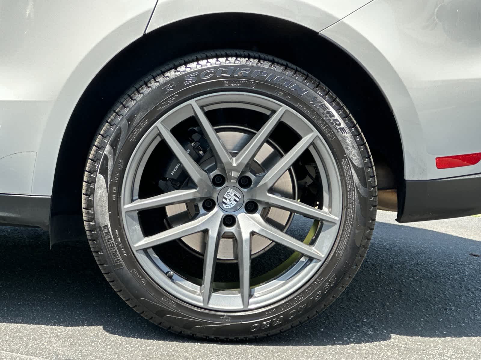 2025 Porsche Macan T