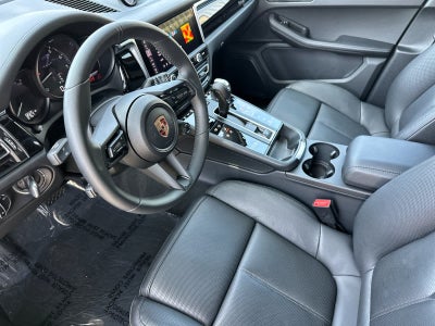 2025 Porsche Macan T