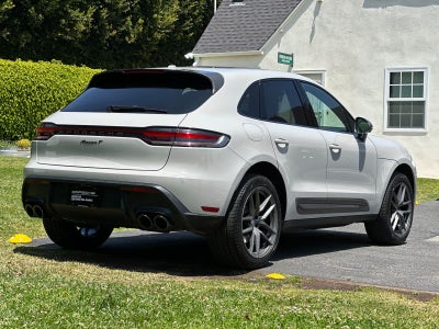2025 Porsche Macan T