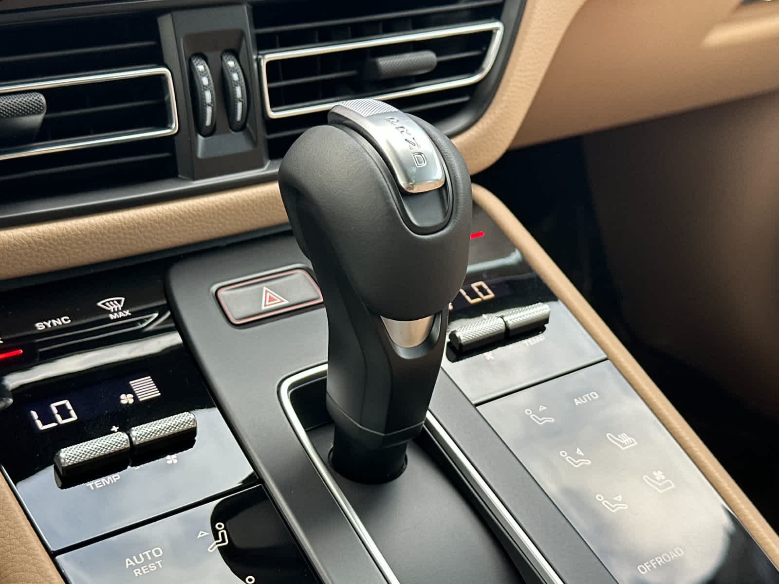 2025 Porsche Macan Macan