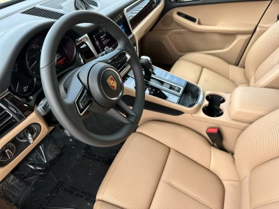 2025 Porsche Macan Macan