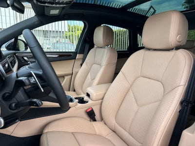 2025 Porsche Macan Macan