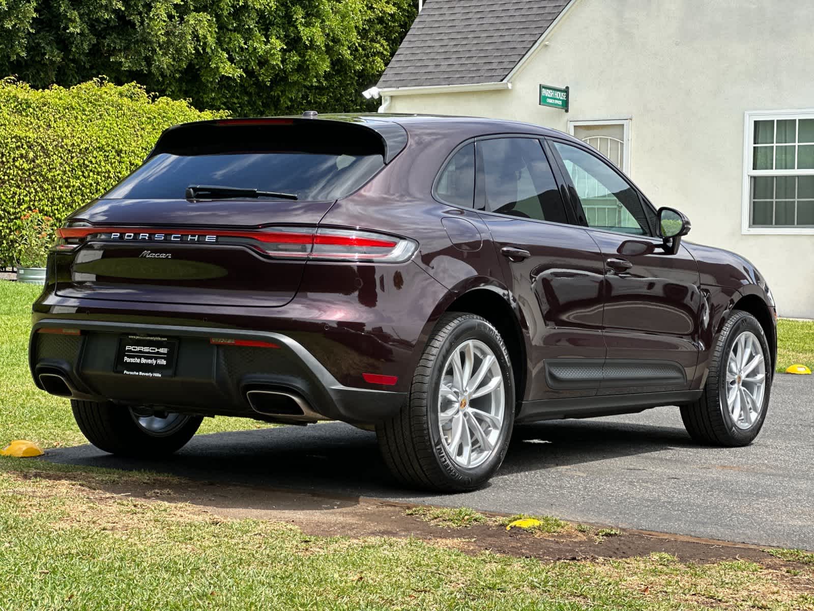 2025 Porsche Macan Macan