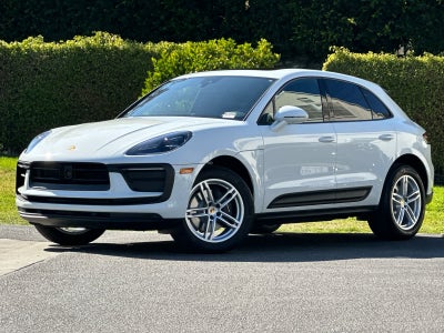 2025 Porsche Macan Macan