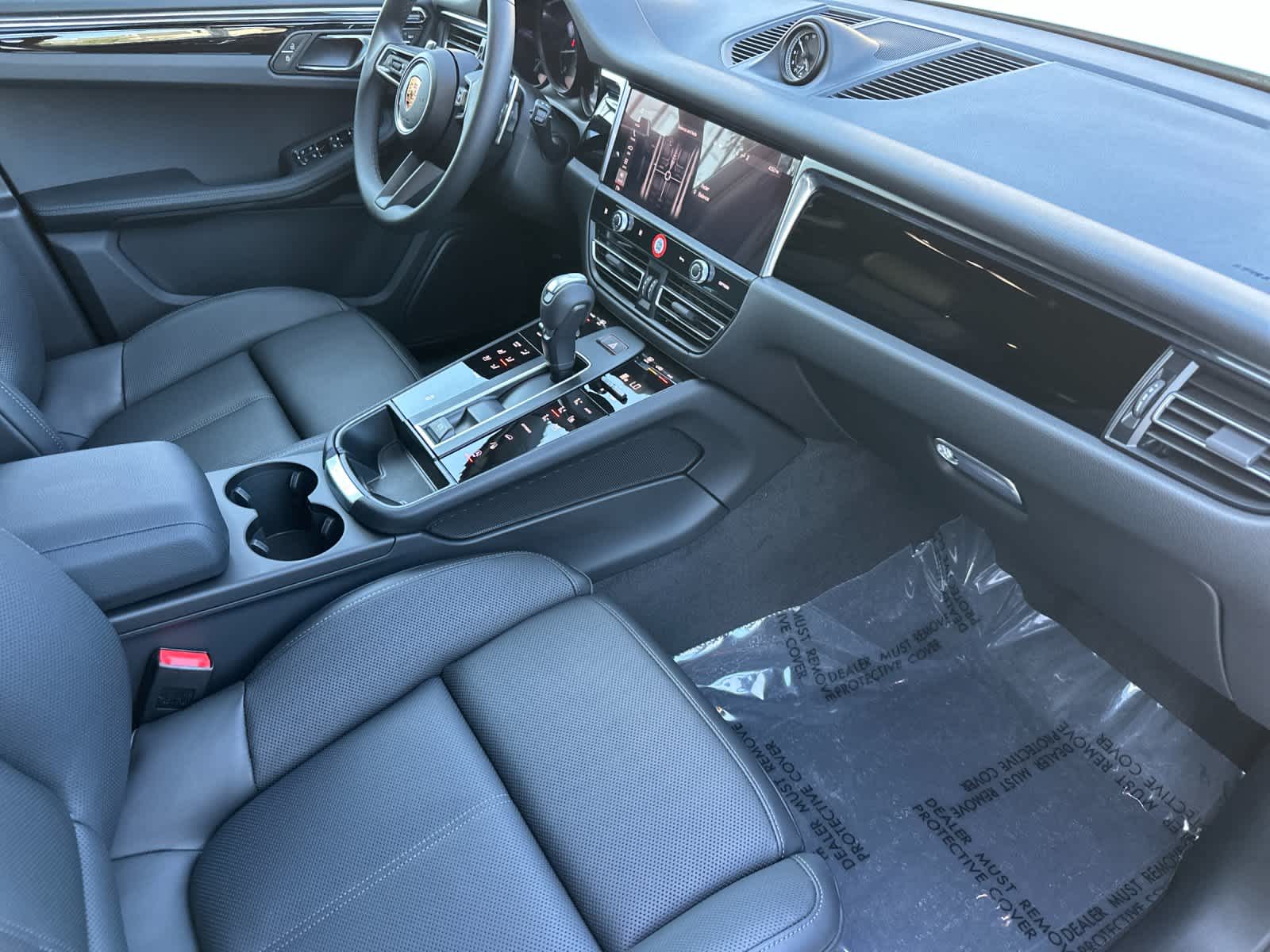 2025 Porsche Macan Macan