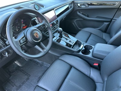 2025 Porsche Macan Macan