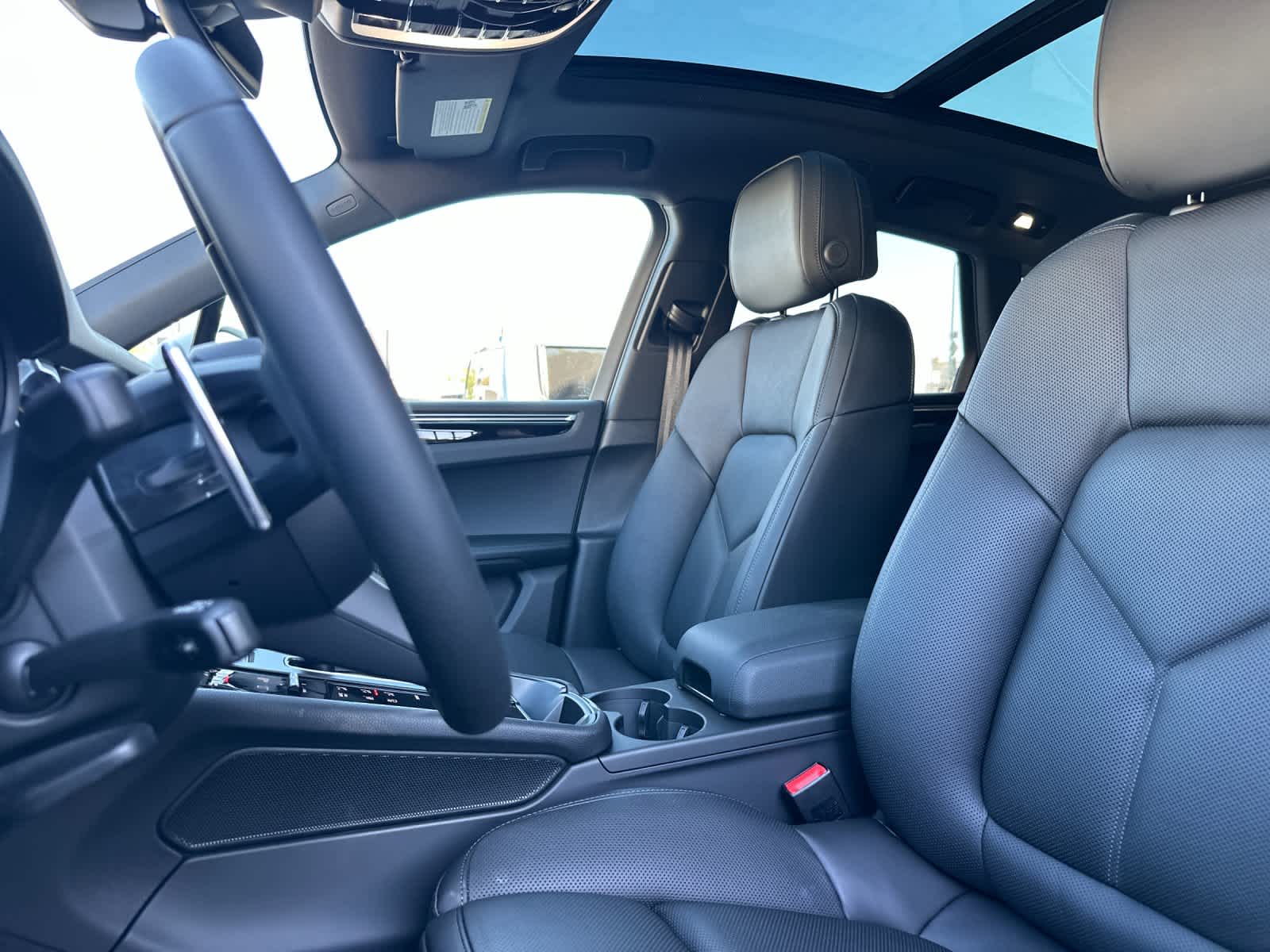 2025 Porsche Macan Macan