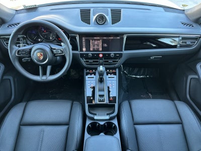 2025 Porsche Macan Macan