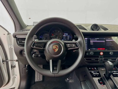 2026 Porsche Macan AWD