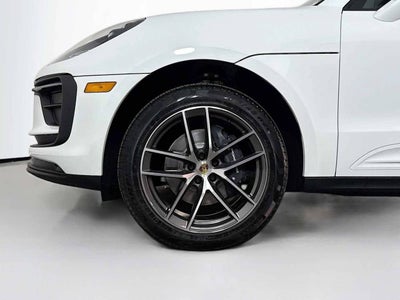 2026 Porsche Macan AWD